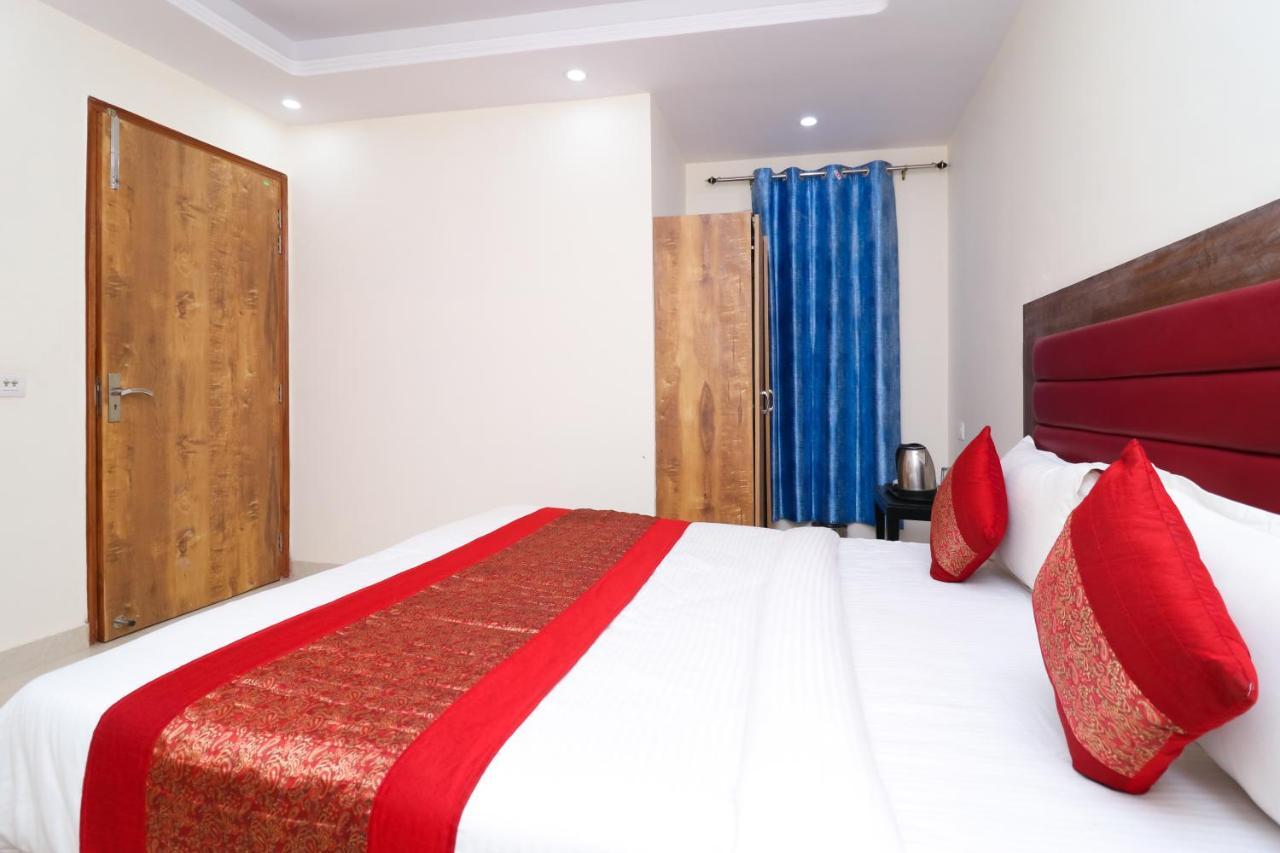 Hotel Belwood Suites - Near New Delhi Airport Extérieur photo