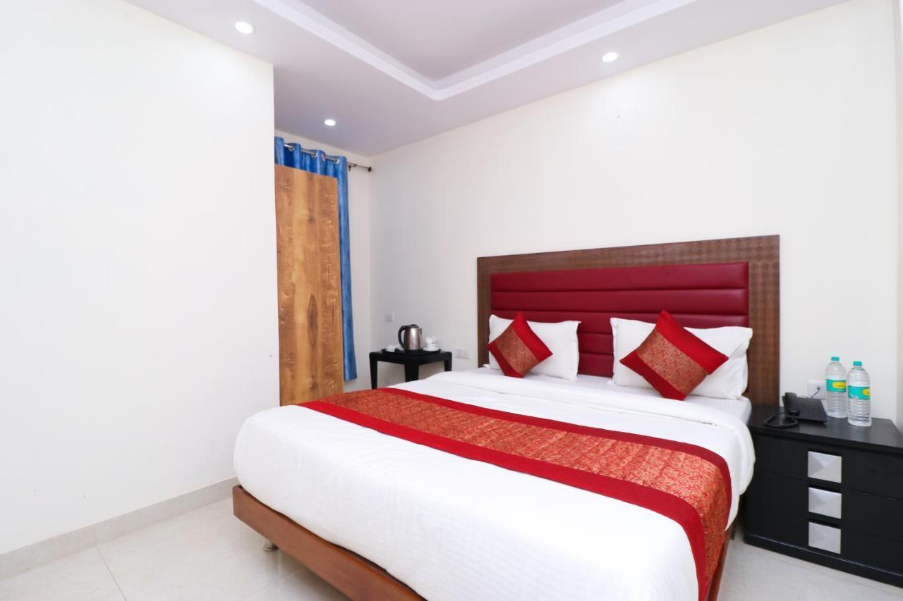 Hotel Belwood Suites - Near New Delhi Airport Extérieur photo