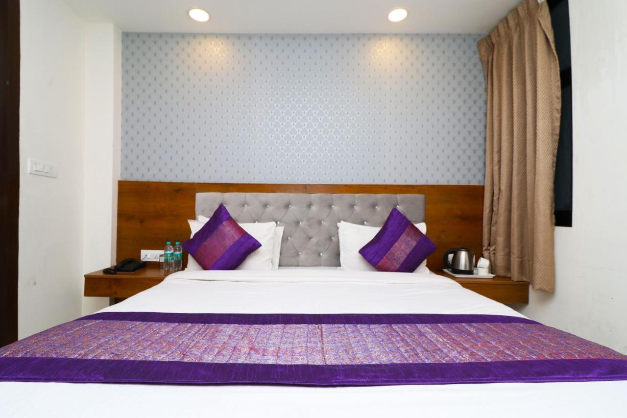 Hotel Belwood Suites - Near New Delhi Airport Extérieur photo
