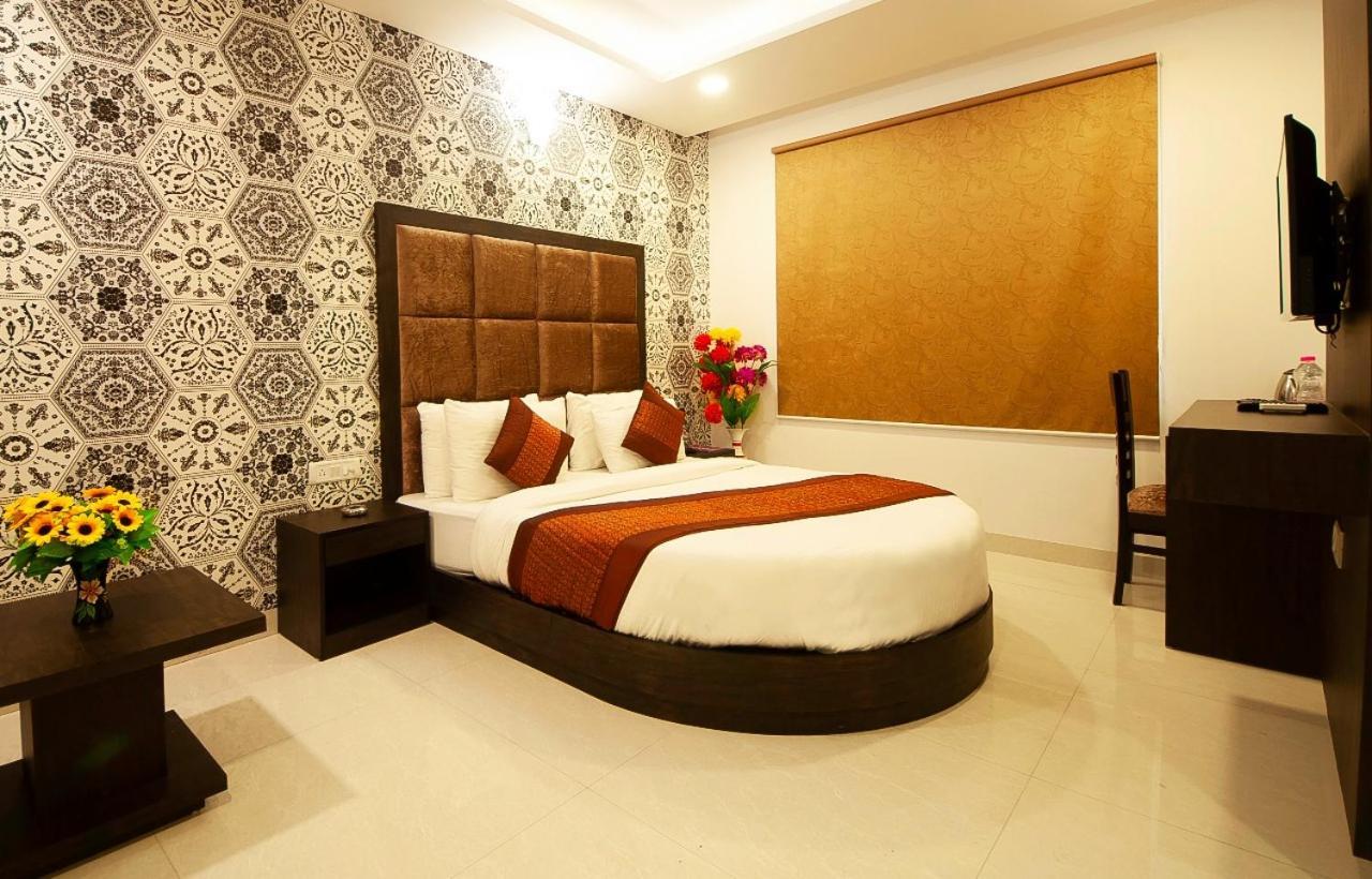 Hotel Belwood Suites - Near New Delhi Airport Extérieur photo