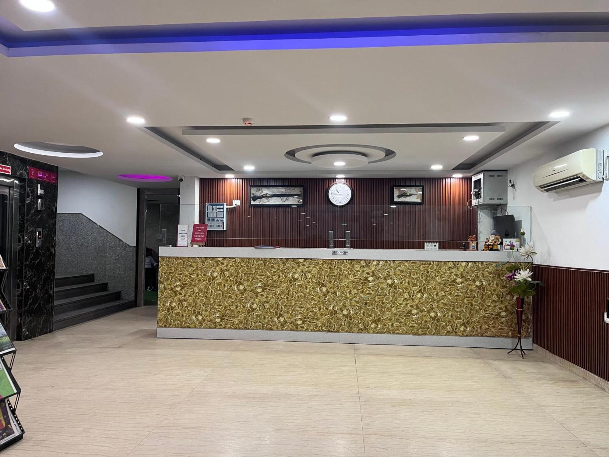 Hotel Belwood Suites - Near New Delhi Airport Extérieur photo
